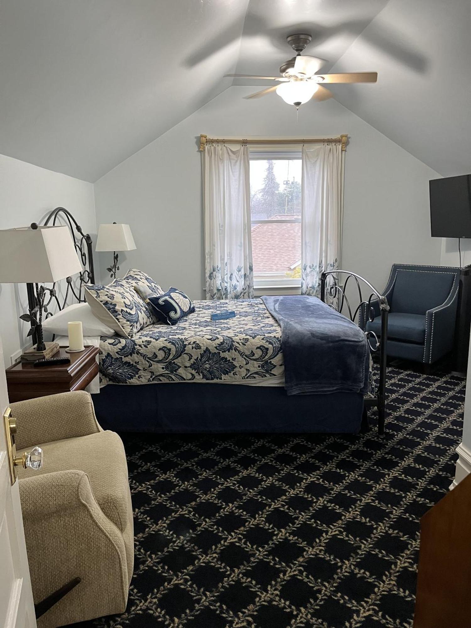 Abbey House Inn (Adults Only) Winters Eksteriør bilde